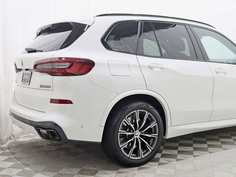 Used 2022 BMW X5 M50i AWD/4WD image 9