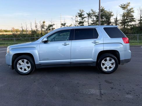 Used 2014 GMC Terrain SLE image 2