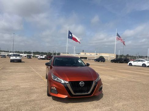 Certified 2022 Nissan Altima 2.5 SR FWD image 4