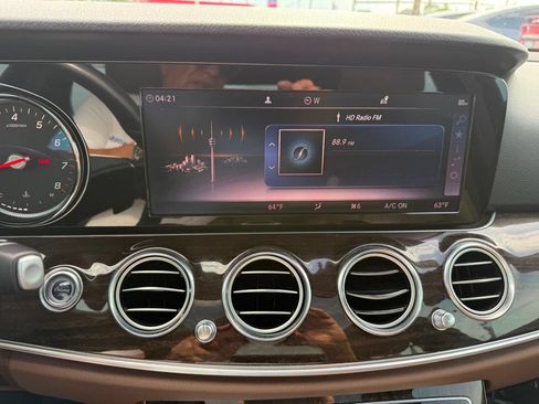 Used 2019 Mercedes-Benz E 300 image 13