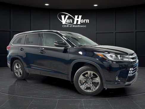 Used 2017 Toyota Highlander Limited Platinum AWD/4WD image 1