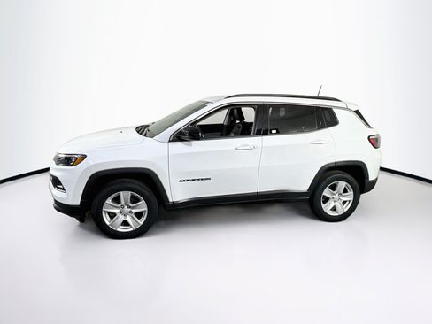 Used 2022 Jeep Compass Latitude w/ Convenience Group AWD/4WD image 8