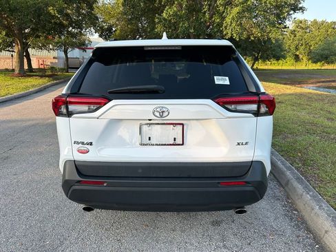 Used 2023 Toyota RAV4 XLE FWD image 4