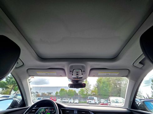 Used 2019 Audi e-tron Premium Plus AWD/4WD image 57