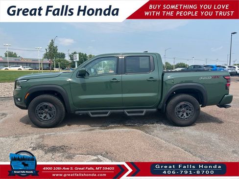 Used 2026 Nissan Frontier PRO-4X w/ Tow Package AWD/4WD image 4