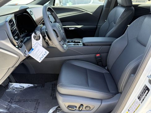 New 2026 Lexus RX 350h AWD/4WD image 19