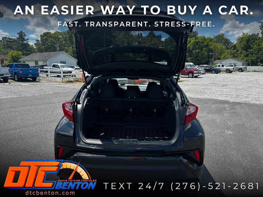 Used 2019 Toyota C-HR LE FWD image 25
