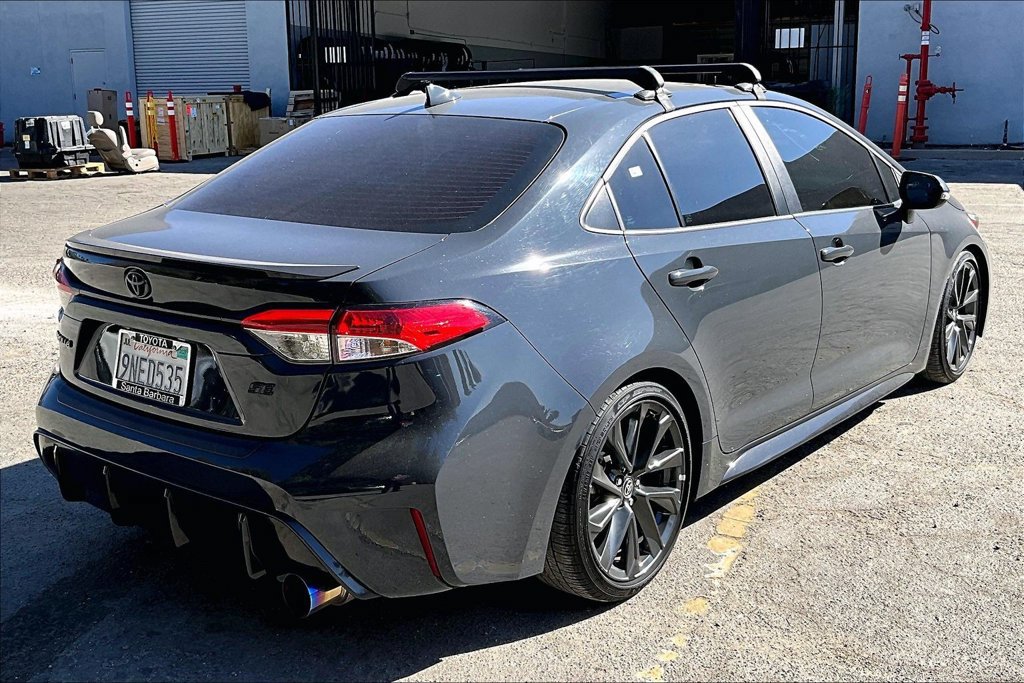 Used 2024 Toyota Corolla SE w/ SE Premium Package FWD image 4
