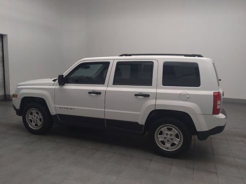 Used 2017 Jeep Patriot Sport FWD image 3