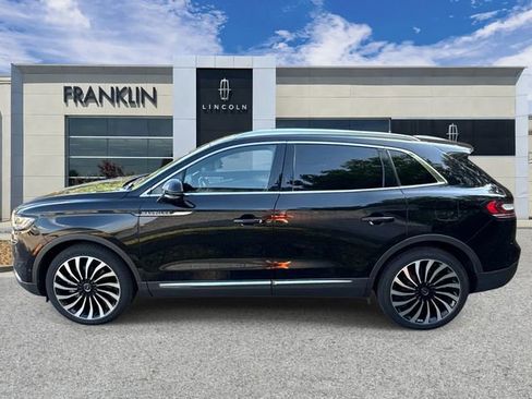 Used 2023 Lincoln Nautilus Black Label w/ Class II Trailer Tow Package AWD/4WD image 5