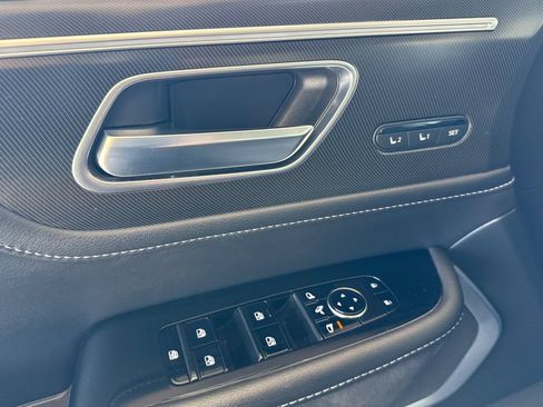 Used 2025 INFINITI QX80 Luxe RWD image 10