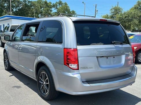 Used 2018 Dodge Grand Caravan GT FWD image 11