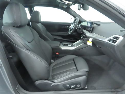 Used 2026 BMW 230i Coupe w/ Premium Package RWD image 22