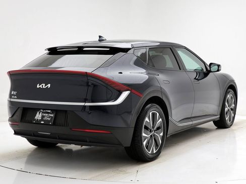 Used 2024 Kia EV6 Light image 9