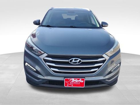 Used 2017 Hyundai Tucson SE Plus image 9