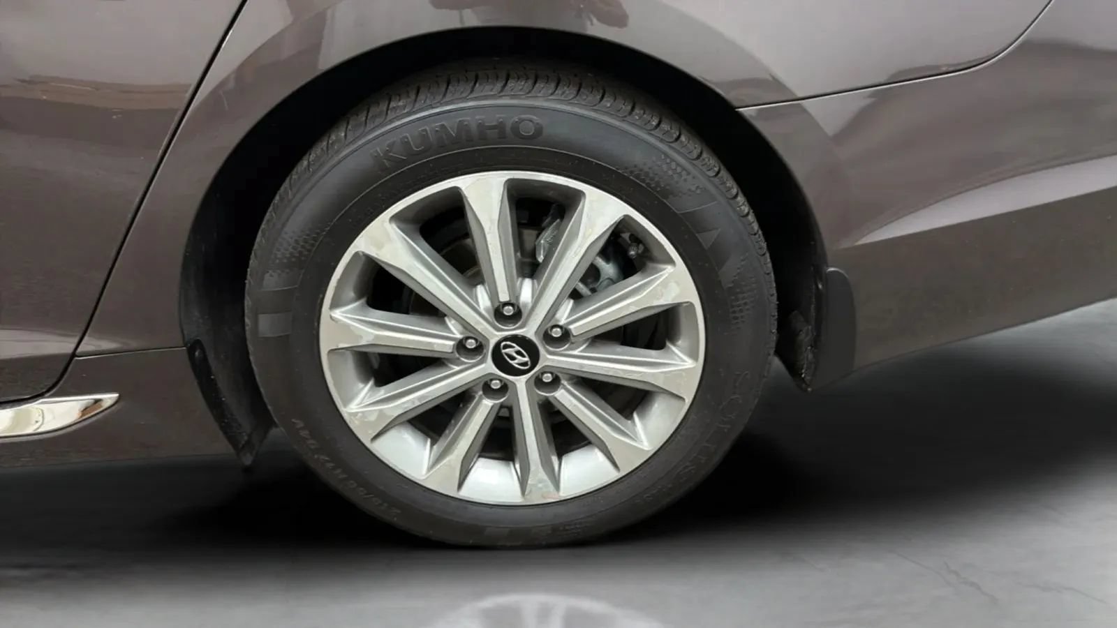 Used 2016 Hyundai Sonata Limited w/ Option Group 04 FWD image 27