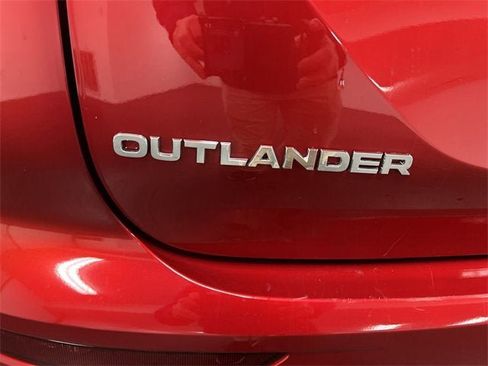 Used 2024 Mitsubishi Outlander SEL image 32
