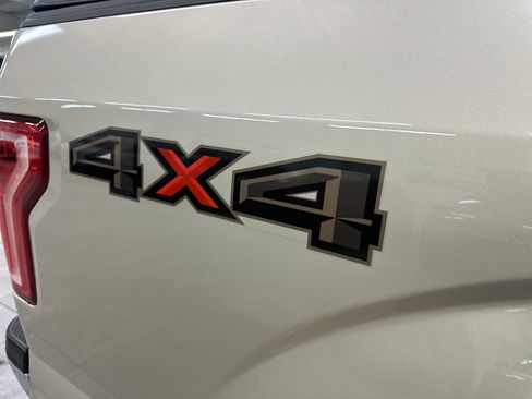 Used 2017 Ford F150 XLT image 9