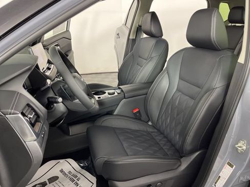 New 2026 Nissan Rogue Platinum w/ Tech Package AWD/4WD image 18