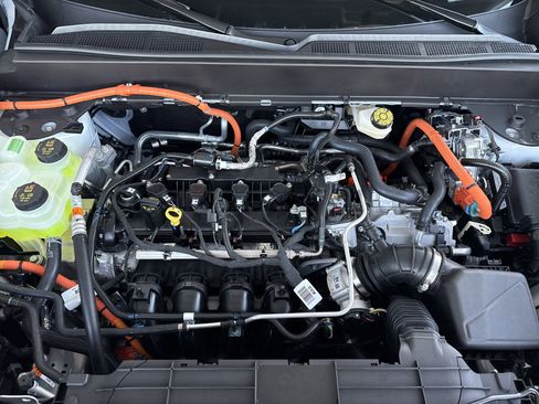 New 2026 Ford Maverick XL image 7