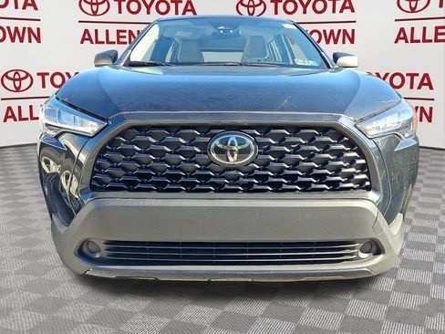 Used 2025 Toyota Corolla Cross L FWD image 2