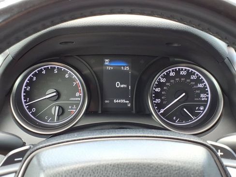Used 2022 Toyota Camry SE FWD image 22