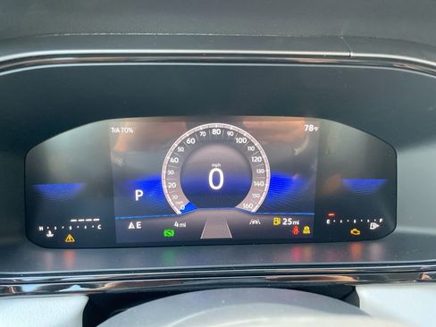 New 2025 Volkswagen Taos S image 40