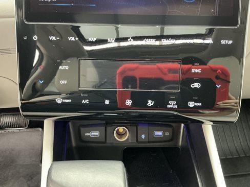 Used 2024 Hyundai Tucson SEL w/ Convenience Package image 12