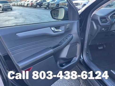 New 2026 Ford Escape Platinum w/ Premium Technology Package AWD/4WD image 5