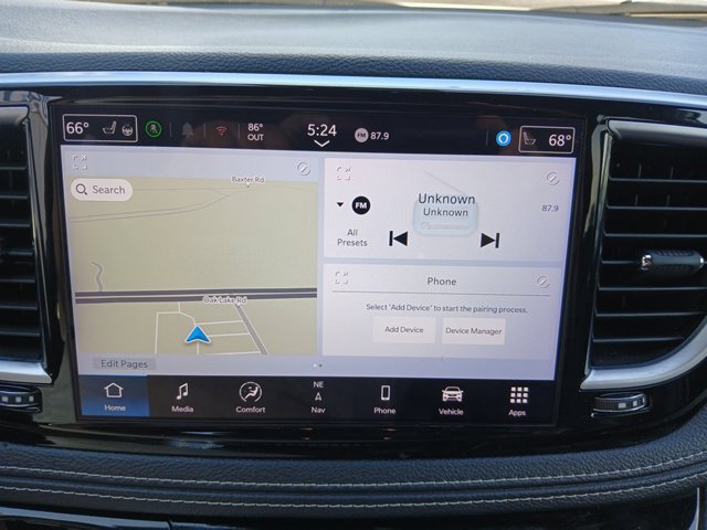 Used 2025 Chrysler Pacifica Limited FWD image 38