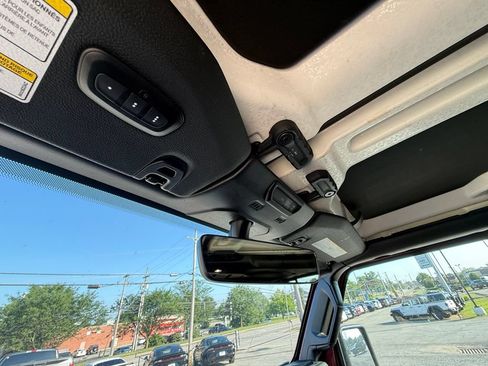 Used 2021 Jeep Wrangler Unlimited Sahara AWD/4WD image 22