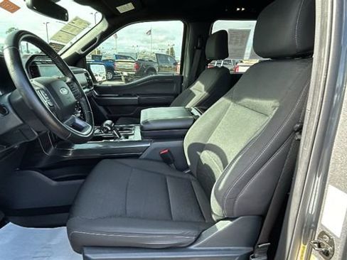 Certified 2022 Ford F150 XLT w/ Equipment Group 302A High image 17