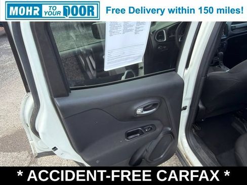 Used 2021 Jeep Renegade Latitude FWD image 37
