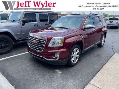 Used 2016 GMC Terrain SLT image 1