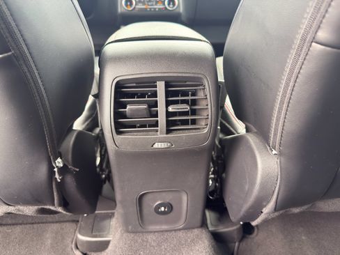 Used 2024 Ford Escape ST-Line AWD/4WD image 23