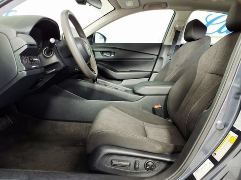 Used 2024 Honda Accord EX image 8