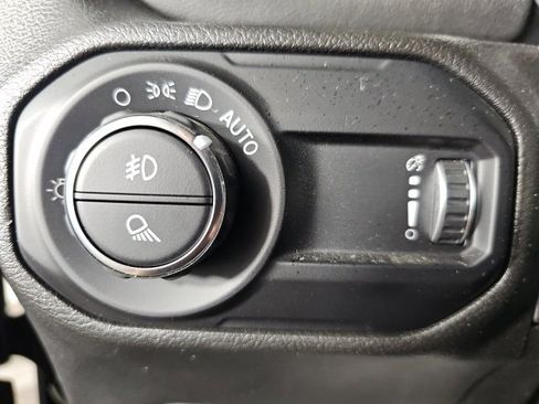 Certified 2023 Jeep Gladiator Overland image 20