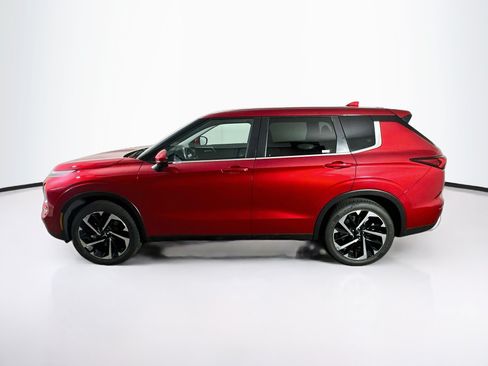 Used 2024 Mitsubishi Outlander SE AWD/4WD image 4