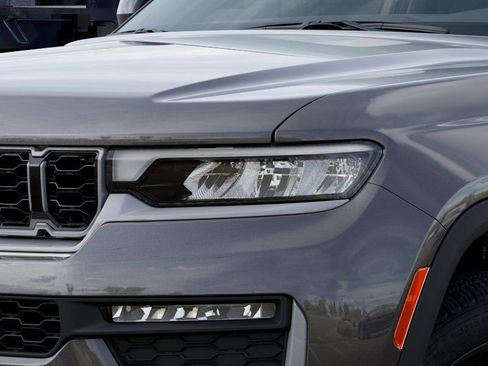 New 2026 Jeep Grand Cherokee Limited AWD/4WD image 10