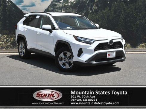Used 2024 Toyota RAV4 XLE AWD/4WD image 1