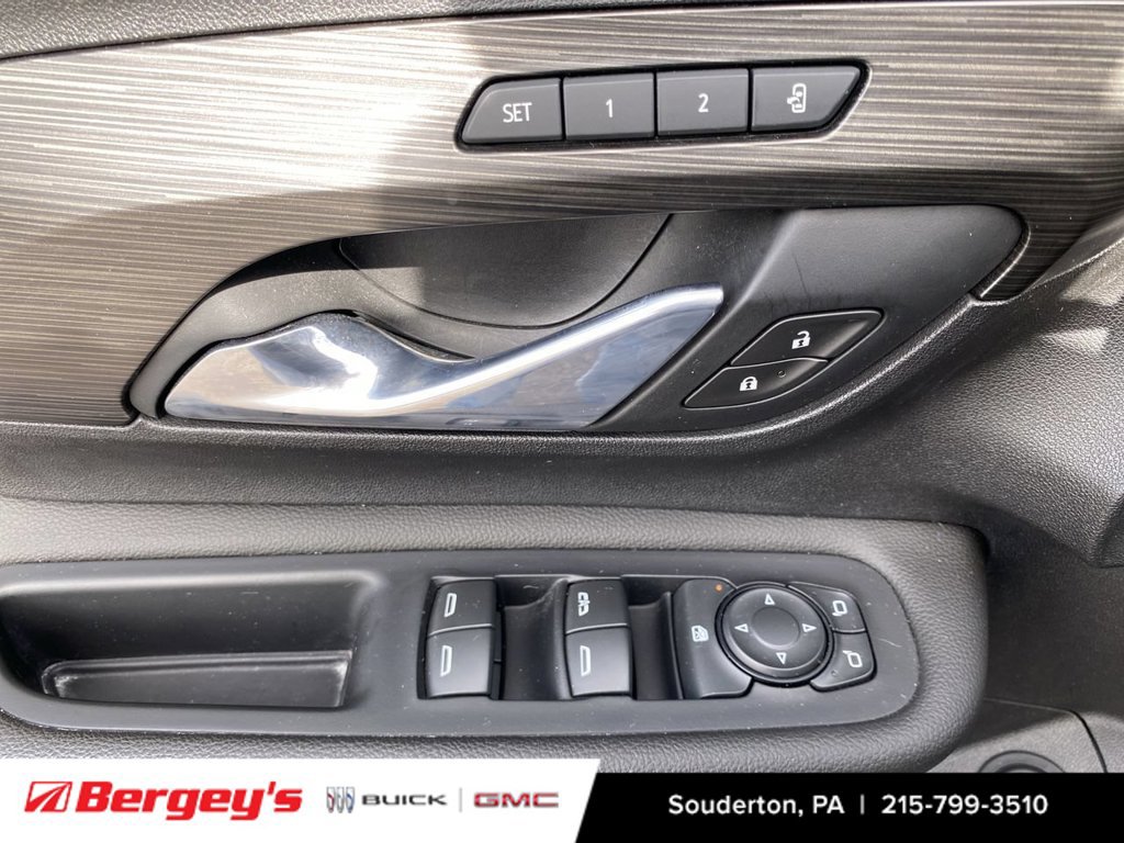Used 2020 GMC Terrain SLT w/ Preferred Package AWD/4WD image 27