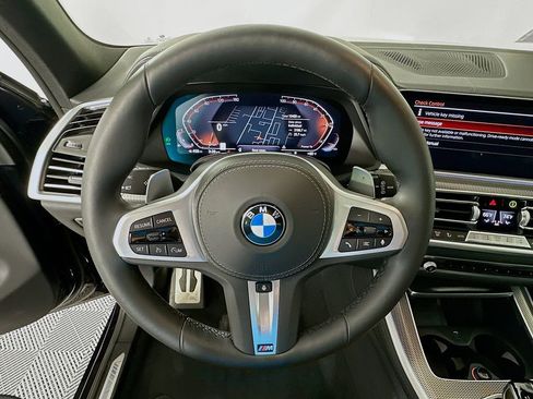 Certified 2022 BMW X5 sDrive40i w/ M Sport Package image 11