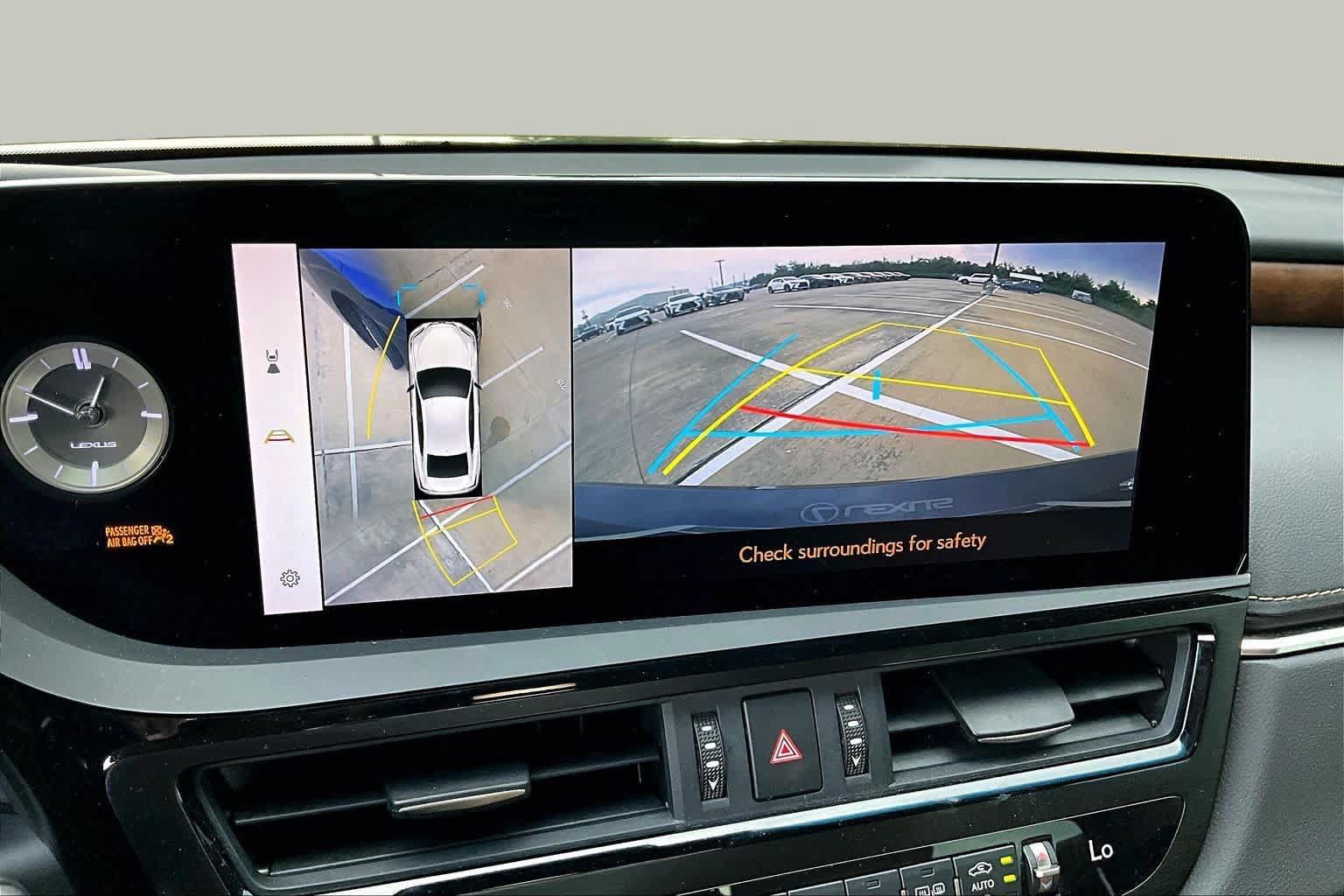 Used 2023 Lexus ES 300h Ultra Luxury w/ Accessory Package (Z2) FWD image 27