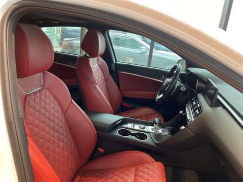 Certified 2025 Genesis G70 3.3T Advanced w/ Sport Prestige Package image 15