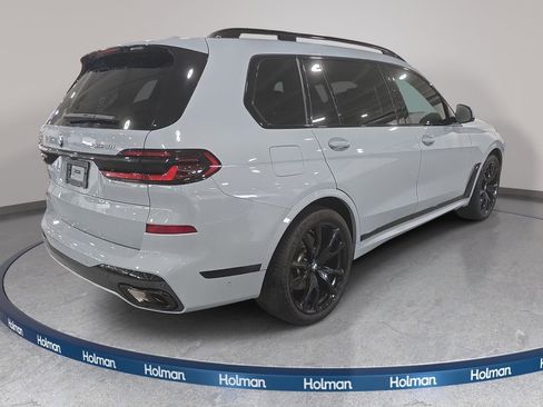 Certified 2024 BMW X7 xDrive40i w/ M Sport Package AWD/4WD image 5