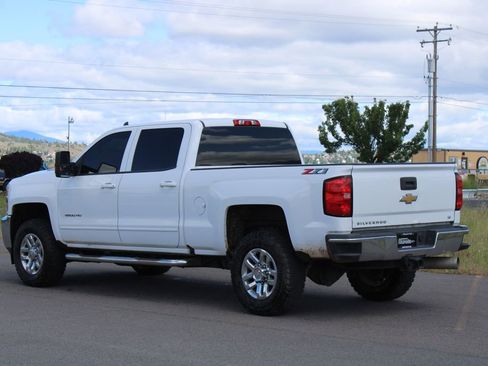 Used 2019 Chevrolet Silverado 2500 LT AWD/4WD image 3