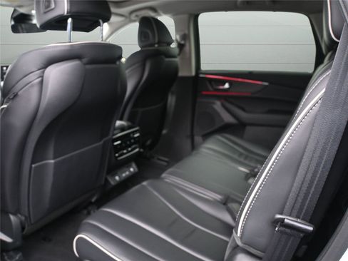 Certified 2023 Acura MDX SH-AWD w/Advance image 9