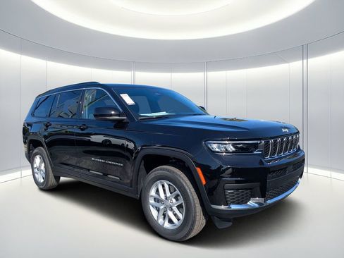 New 2026 Jeep Grand Cherokee L Laredo AWD/4WD image 2
