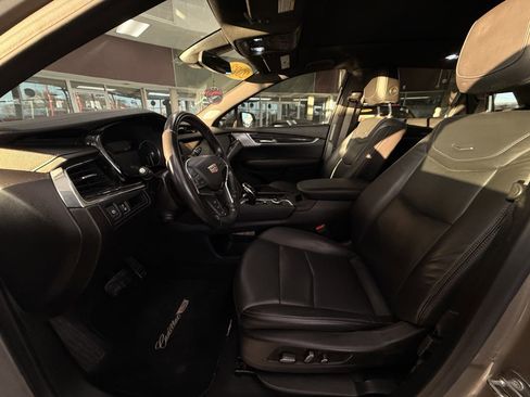 Used 2023 Cadillac XT5 Premium Luxury image 23