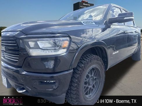 Used 2022 RAM 1500 Laramie w/ Laramie Southwest Edition AWD/4WD image 3